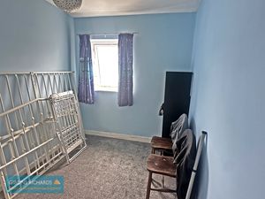 Bedroom- click for photo gallery